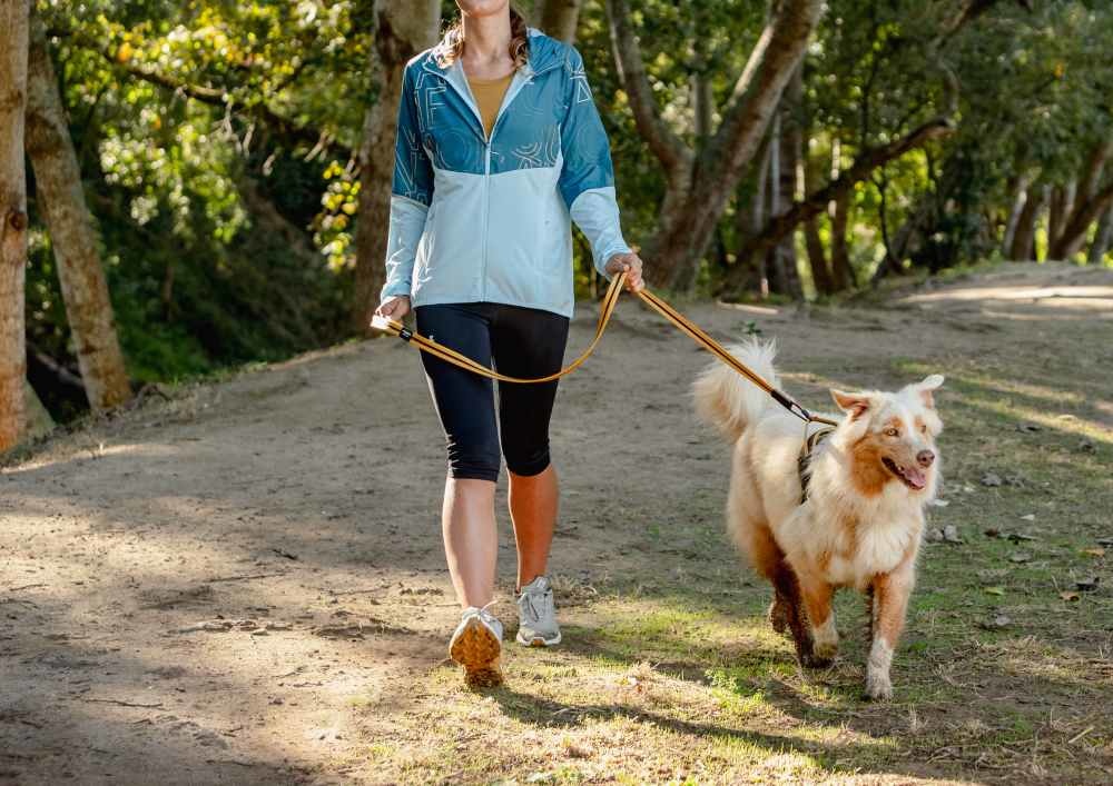 AirTech UltraLite Lead_Burnt Ochre_Lifestyle_1