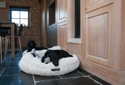 JV_Puff_LongPlush_White_1